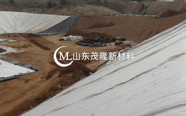 《山东滨州垃圾填埋场》土工布、土工膜施工