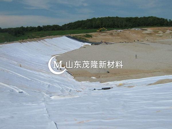 土工布孔径测试方法比较分析