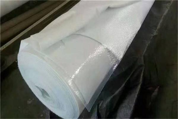 复合土工布在工程中使用有什么好处？