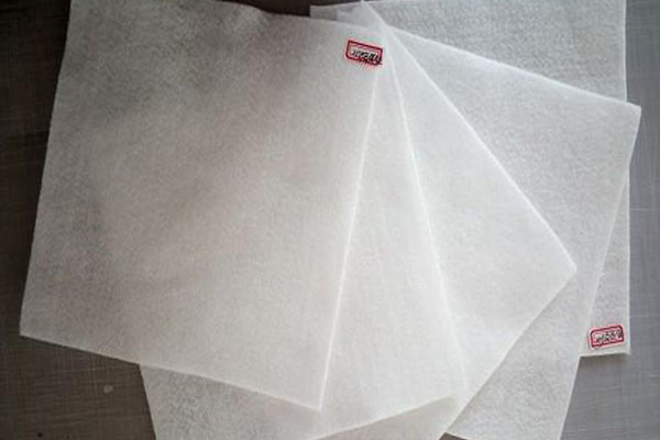 土工布的作用及如何利用它改善土壤? 第3张