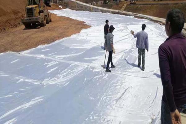 高强加筋土工布的生产流程 第1张