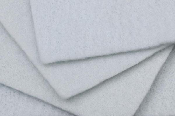 高强加筋土工布的厚度检测方法