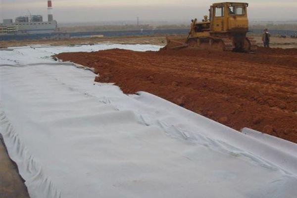 土工布300克和200克的区别