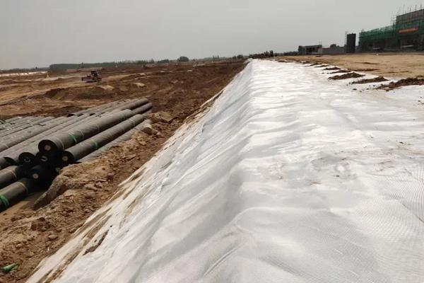 高强加筋土工布是越厚越好吗  第1张