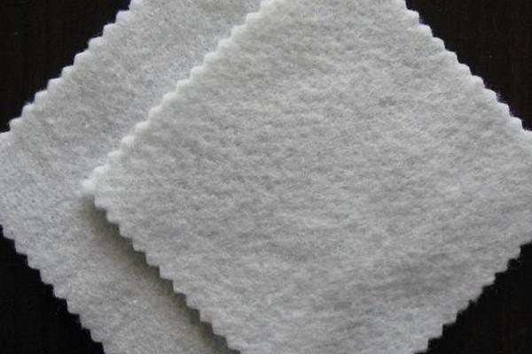 短丝土工布的生产流程  第1张