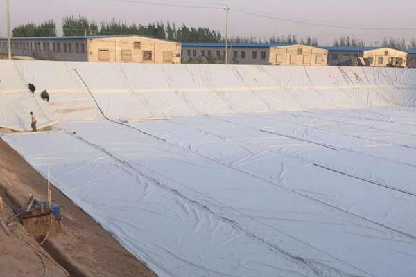 土工布上下层错峰间距的设定  第1张